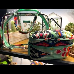 Vera Bradley Makeup bag 2 piece set